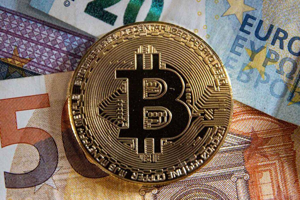 Криптовалюта биткоин: что это и как работает, прогноз на 2021 год