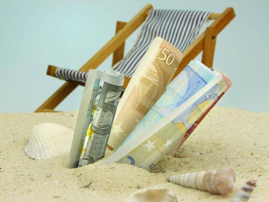Стоит ли тратить деньги на путешествия или лучше сэкономить? | плюсы и минусы