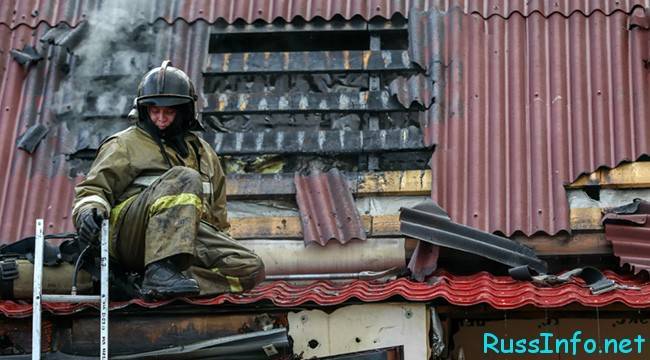 Какая зарплата у пожарного в россии?