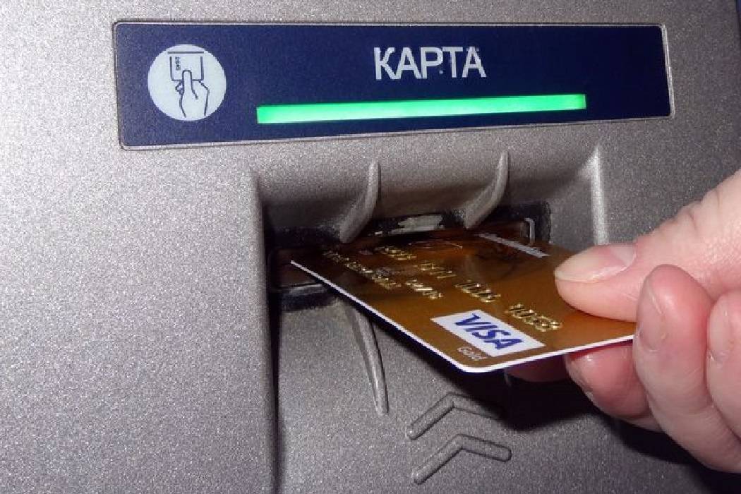 Как положить деньги на карту cбербанка через банкомат по шагам